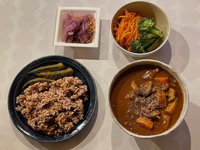 チキン野菜カレー1