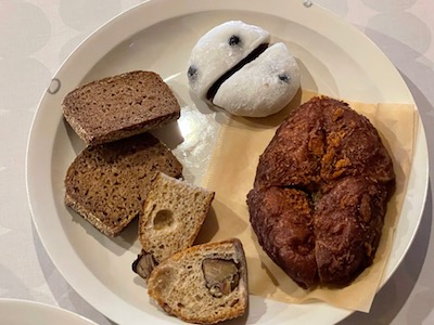 カツカレーパン2