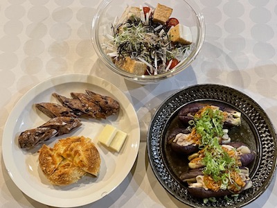 焼きカレーパン1