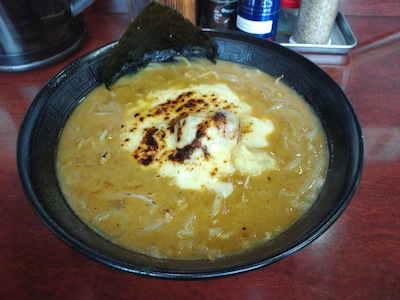 炙りチーズカレー麺1