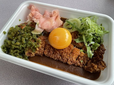 カツカレー4