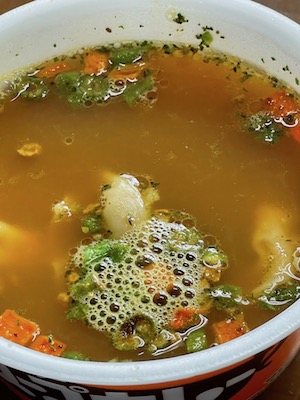 スープカレーワンタン2