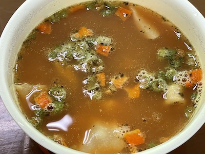 スープカレーワンタン3