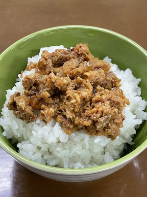 缶詰カレー4