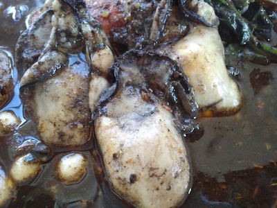 牡蠣とエビの黒カレーバジル風味4