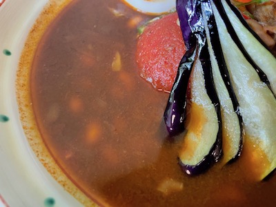 赤カレー3