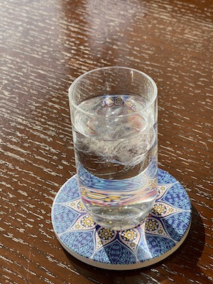 水