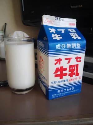 牛乳