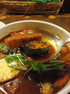 夏野菜と沖縄スパムのスープカリー3