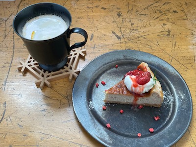 ケーキとチャイ1