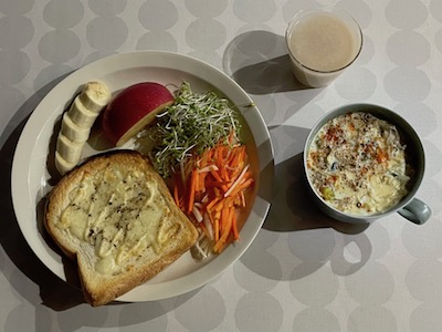 チーズしらすトースト1