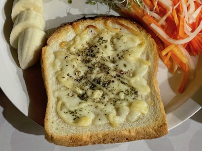 チーズしらすトースト2