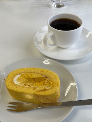 ケーキとコーヒー1