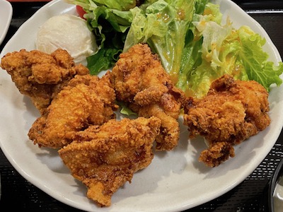 鶏の唐揚げ定食2