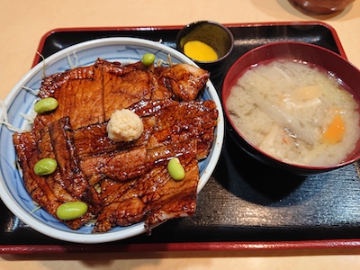 キャベツ豚丼1