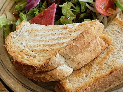 サンドイッチとコーヒー4