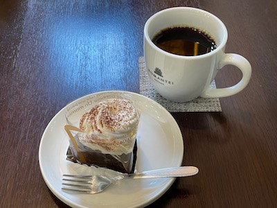 ケーキとコーヒー1