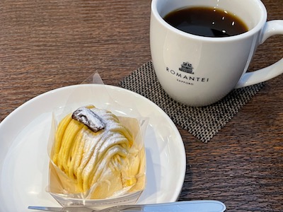 ケーキとコーヒー1